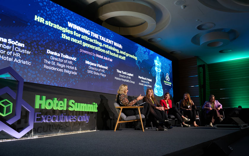 Hotel Summit