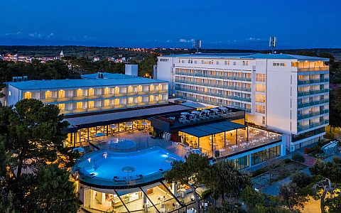 Hotel Pinija - Petrčane - Exterior