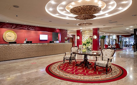 Hotel Coral Plava Laguna - Umag - Lobby-Reception