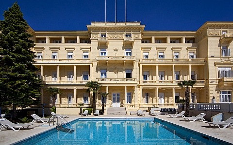 Hotel Kvarner  - Opatija - Pool