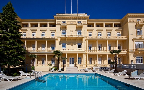 Hotel Kvarner  - Opatija - Pool