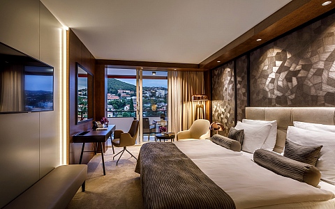 Hotel Ambasador - Opatija - Rooms-Suites