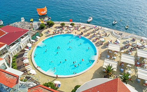 Hotel Katarina - Selce - Pool