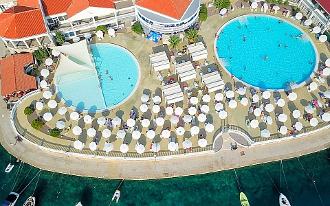 Hotel Katarina - Selce - Pool