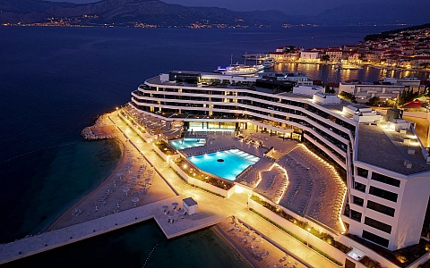 Grand hotel View - Postira, Brač - Exterior