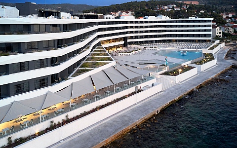 Grand hotel View - Postira, Brač - Exterior