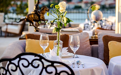 Brown Beach House Croatia - Trogir - Restaurant-Bar