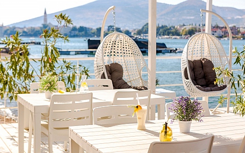 Brown Beach House Croatia - Trogir - Restaurant-Bar