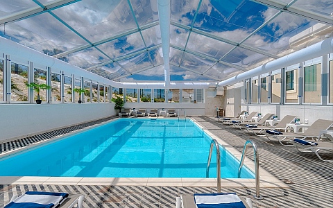 Brown Beach House Croatia - Trogir - Pool